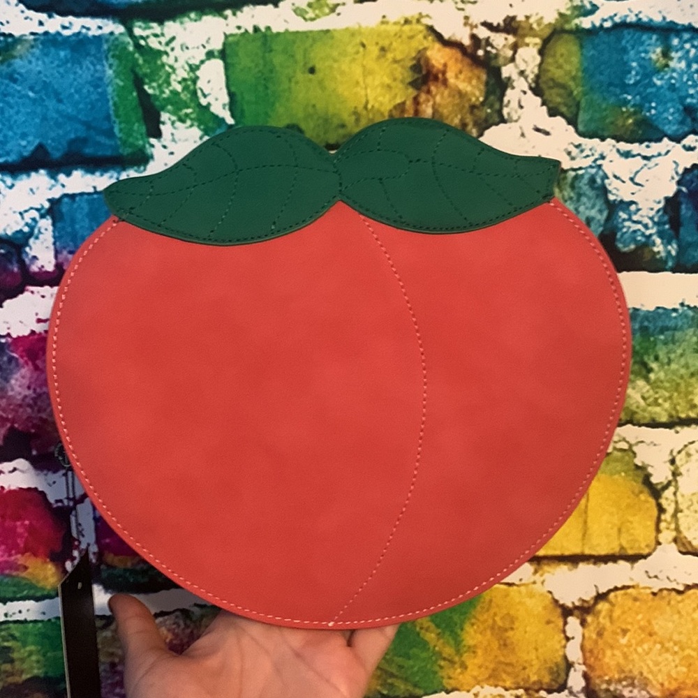 SOLD βΌοΈ Peachy Keen Bag by Collectif - Picture 8 of 10